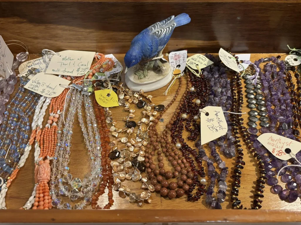 Vintage jewelry at 5 points vintage thrift store Nashville FL