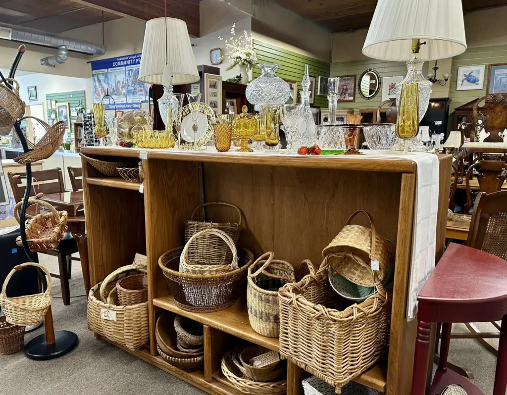 Assistance League of Bellingham, Thrift & Gift Shop - Top thrift store in Bellingham