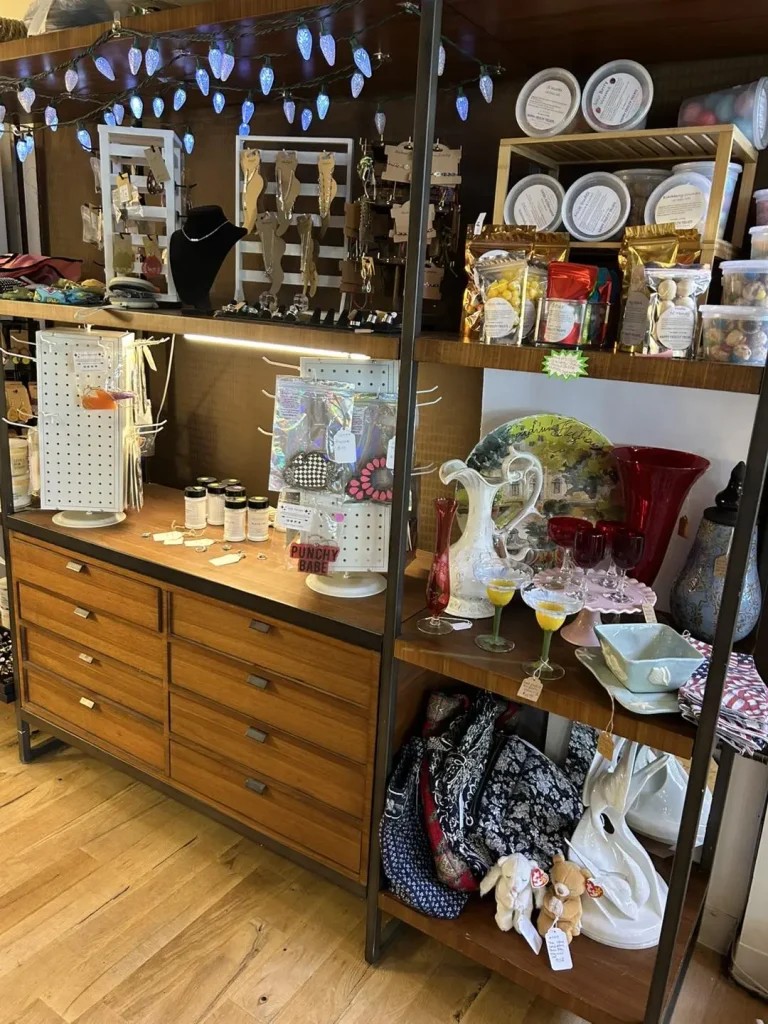 Consignment Connection - Best thrift store in Burlington NC