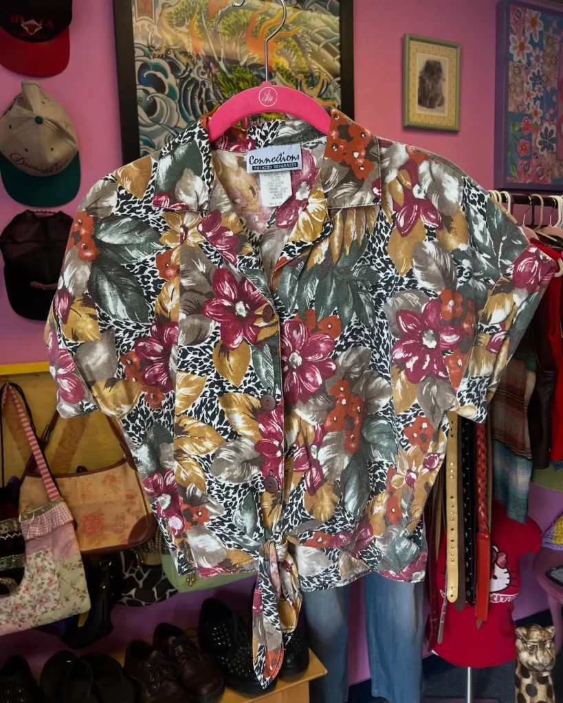 Lily's Labyrinth - Best vintage thrift store in Muncie IN